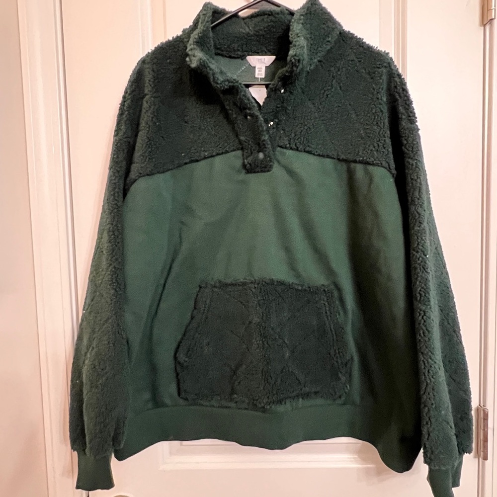 Time and Tru Charcoal Knit Top